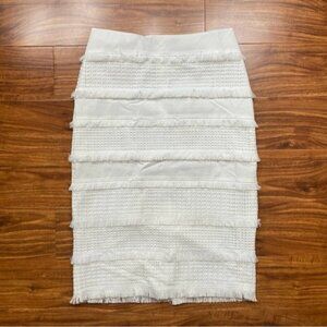 Banana Republic Women's White Crochet Fringe A Line Pencil Skirt Size 4 Coastal